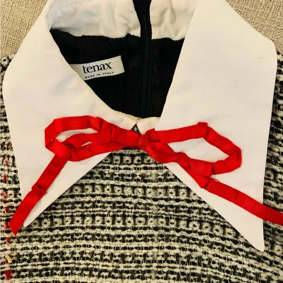 Elegant Long Sleeve Tweed Dress with Red Accents - Picture 2 of 2